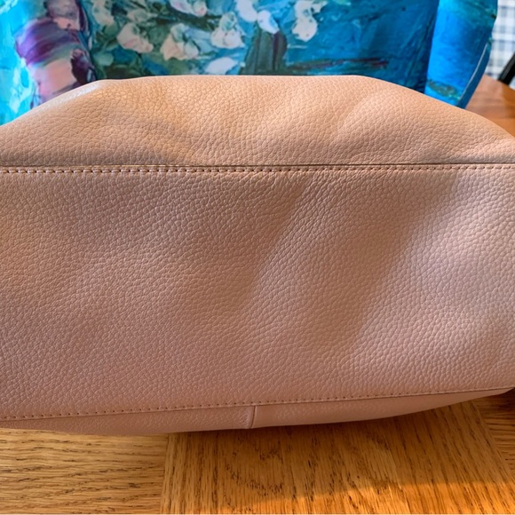 💛Vince Camuto Almond Purse💛 - Picture 8 of 16